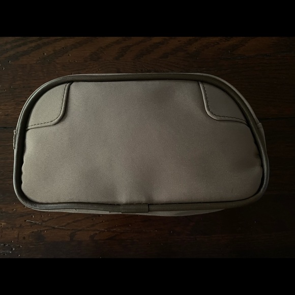 Delta Air Lines Skyteam Amenity Bag - Picture 3 of 5